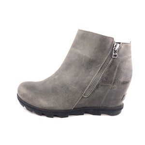 Sorel Joan of Arctic Wedge II Zip Ankle Booties 10
